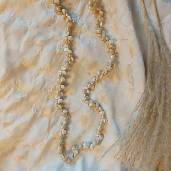 2/$30 Long Hawaiian Shell Necklace Beach Jewelry Nautical Ocean 34" - Picture 8 of 9